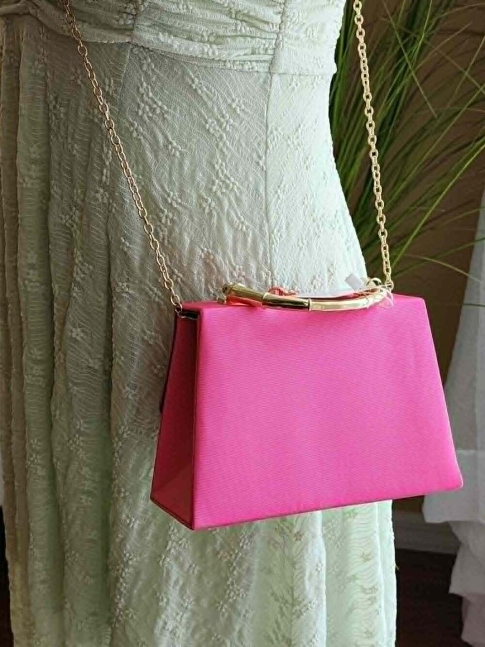 NWT Lisi Lerch Pink Lulu Handbag Gold Bamboo Handle Sequin Flower Chain Strap - Picture 3 of 11